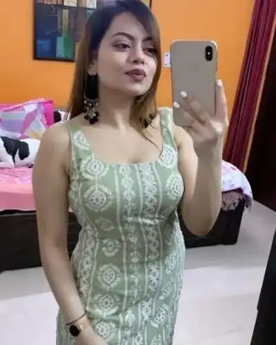 Call Girl in Gundlupet